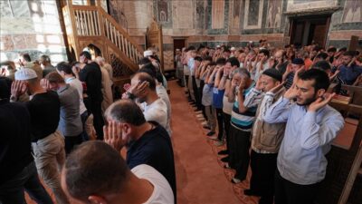 Yeniden ibadete açıldı: 79 yıl sonra ilk bayram namazı
