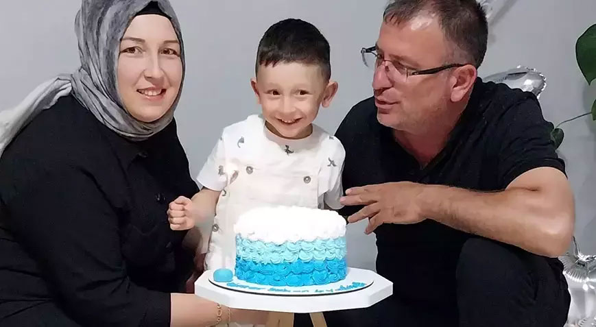 Rahim nakliyle dünyaya gelen ‘Mucize bebek’ Ömer Özkan 4 yaşında