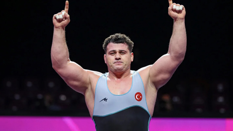 Milli güreşçi Rıza Kayaalp olimpiyatlardan men edildi!