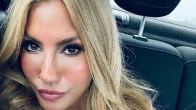 Çağla Şıkel leopar desenli mayosuyla büyüledi!