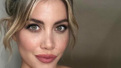 Wanda Nara’dan minik bikinili plaj pozları!