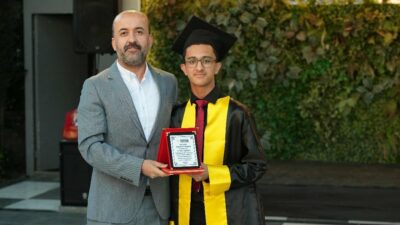 Bursa KüpKök Koleji’nin gururu Efe Deniz Akmansoy’dan başarı hikayesi