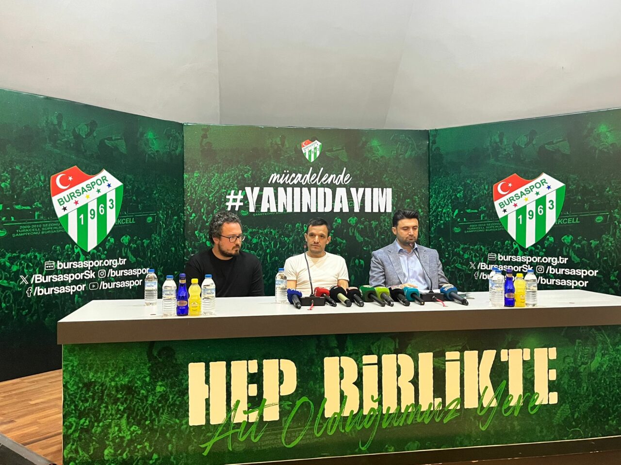 Bursaspor’da Batalla’ya imzayı attı ilk mesajı verdi: ‘Simone gibi 12 yıl…’