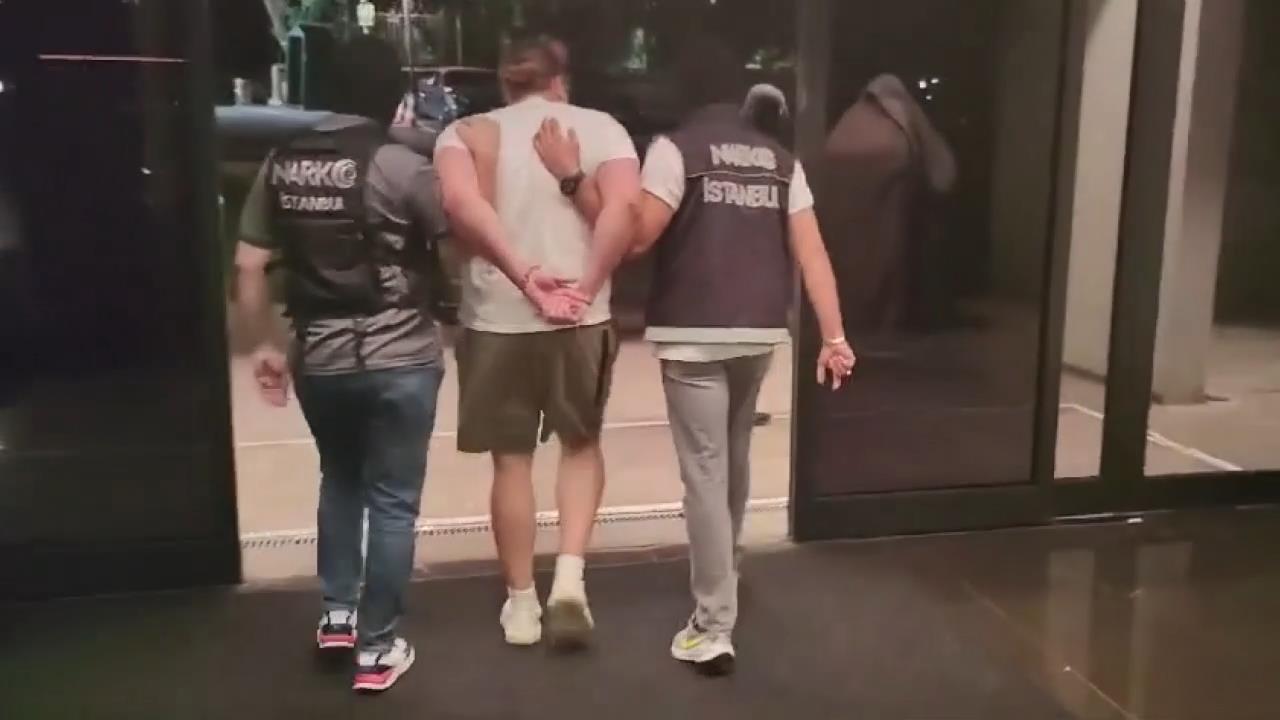 Interpol’ün aradığı İsveçli çete lideri İstanbul’da yakalandı!