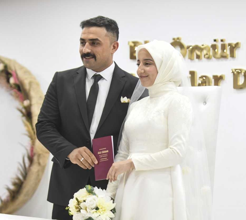 Enkazdan doğan aşk hikayesi! 6 Şubat depreminde…