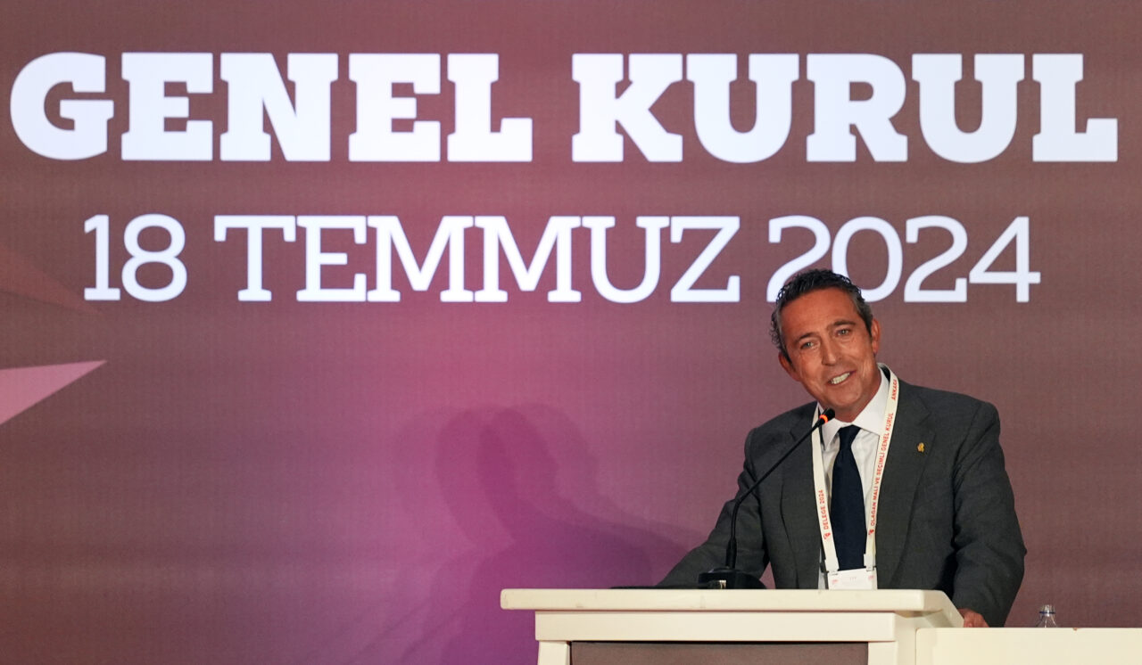 Ali Koç ve Mehmet Büyükekşi arasında gerginlik