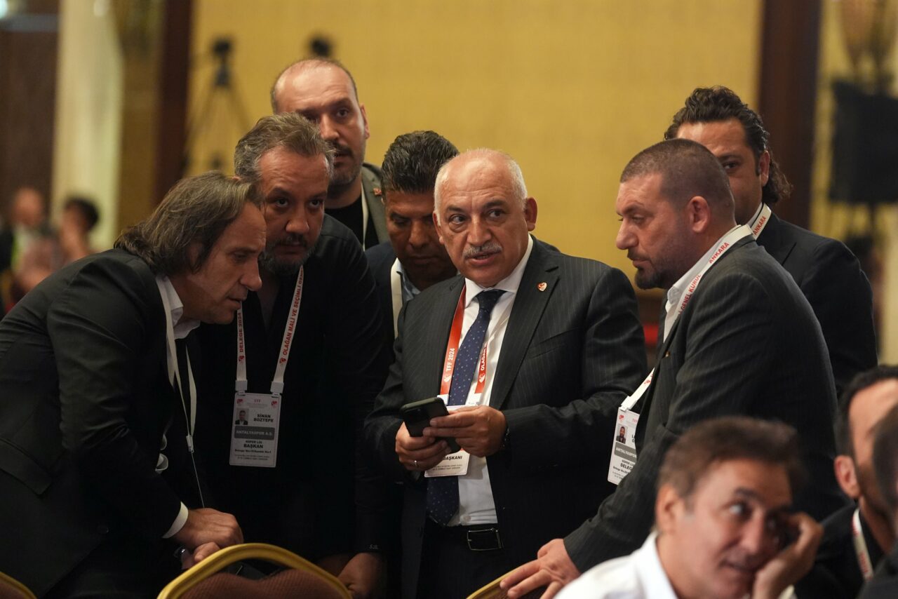 Mehmet Büyükekşi’den veda mesajı Mehmet Büyükekşi’den veda mesajı