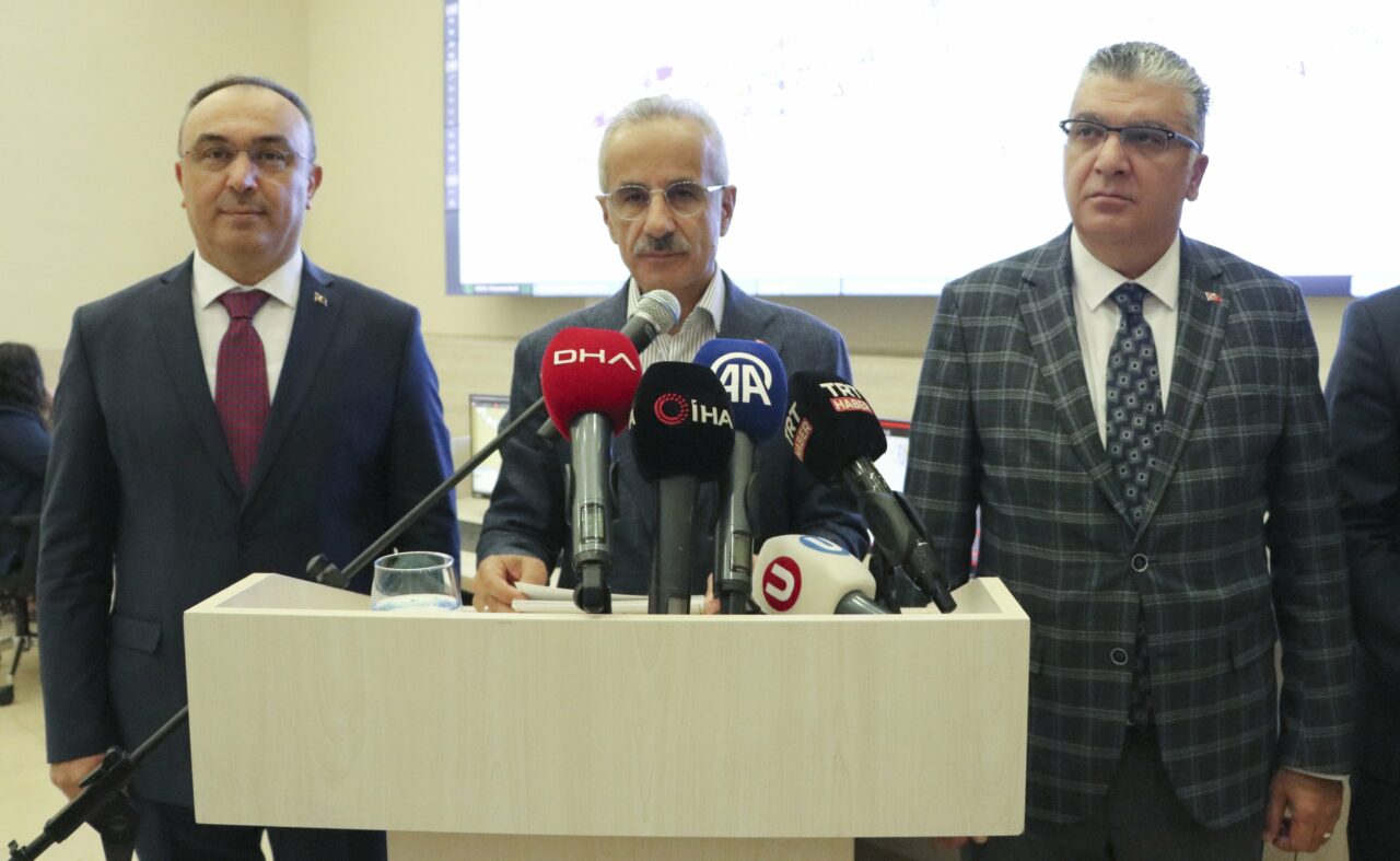 Ulaştırma ve Altyapı Bakanı Uraloğlu’ndan ‘siber saldırı’ açıklaması!