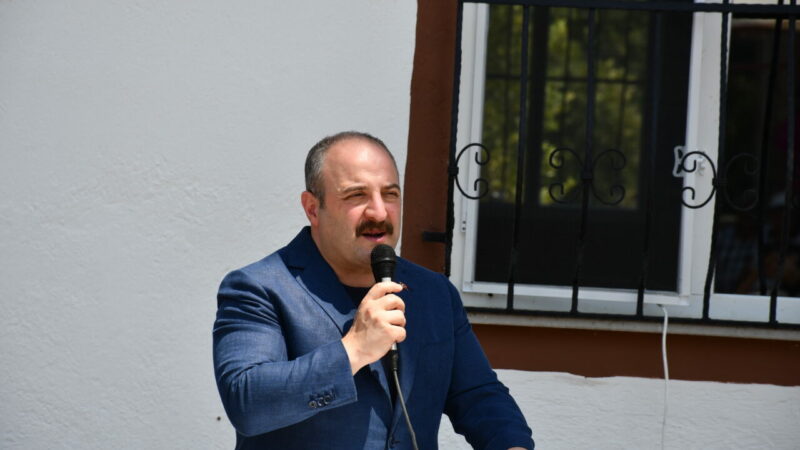 "1974 yılında Kıbrıs Türkü'ne yapılan mezalimin arkasında kimler varsa emin