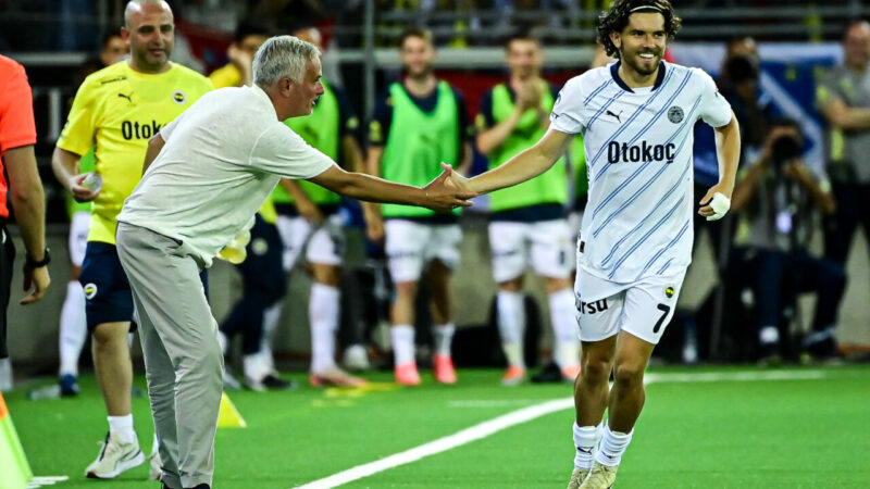 Fenerbahçe, UEFA Şampiyonlar Ligi 2. eleme turunda deplasmanda 4-3 kazandığı