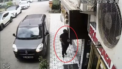 Bursa’da soygun girişimi! Kuyumcu çetin ceviz çıktı