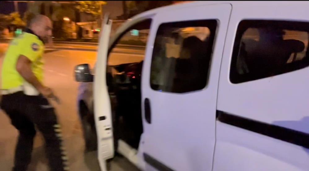 Bursa’da ehliyetsiz sürücü dehşeti! Trafik polisini böyle ezdi