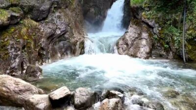 Bursa’nın gizli kalmış güzellikleri! Girmek yürek istiyor