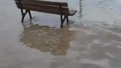 Bursa’ya yağmur geldi, Mudanya göle döndü!