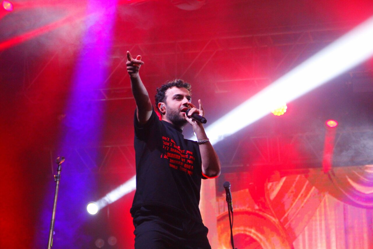 Bursa Festivali| KÖFN ve Feride Hilal Akın'a gençlerden büyük ilgi! 2 AW255992 05