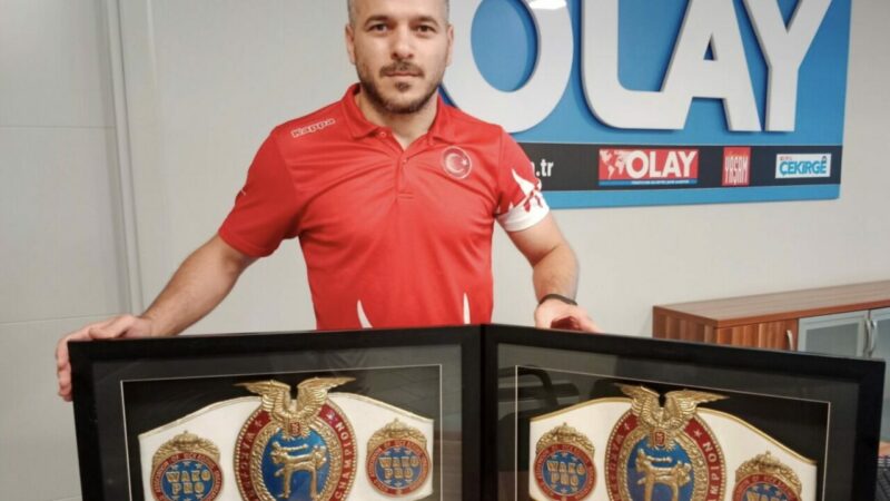 Bursa’da bu spor için işini bırakan dünya şampiyonu! Olay Gazetesi Yazarı Ahmet Emin Yılmaz, 2 kez Kick Boks