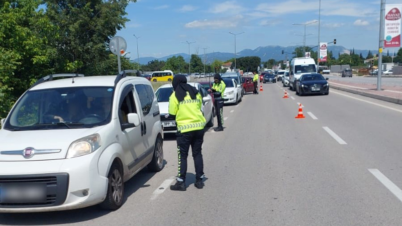 Bursa’da kural tanımazlara ceza yağdı