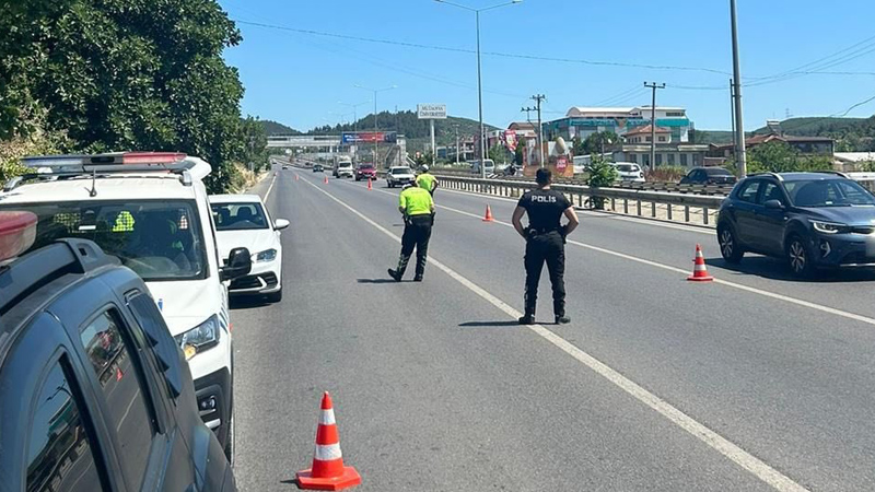 Bursa’da trafiği tehlikeye düşürenlere ceza yağdı