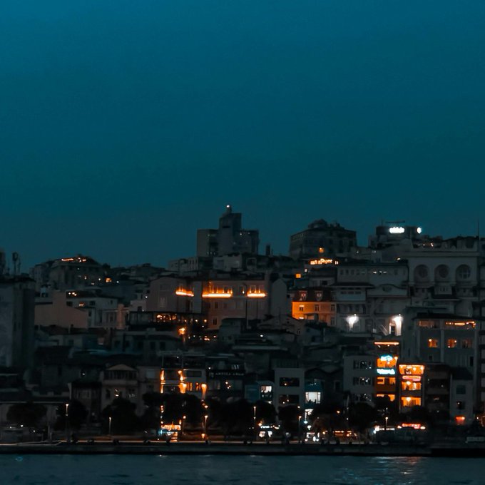 CHP’nin ışık açma-kapama eylemi CHP’nin ışık açma-kapama eylemi