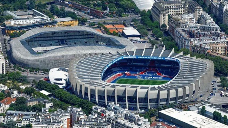 Paris’te bomba paniği: İsrail maçı öncesi şüpheli çanta