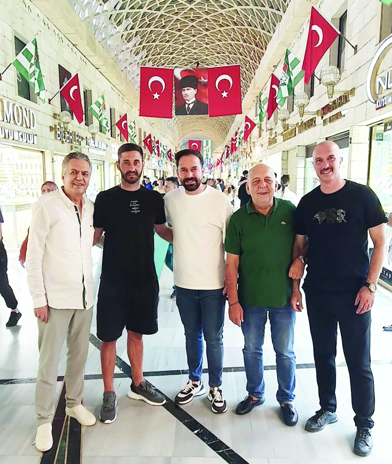 Bursaspor’ın ‘Baba’ golcüsünün ilk durağı Kapalı Çarşı