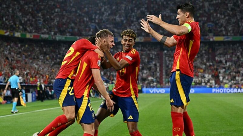 EURO 2024’te ilk finalist İspanya! Avrupa Futbol Şampiyonası’nda İspanya ve Fransa yarı final mücadelesinde karşı