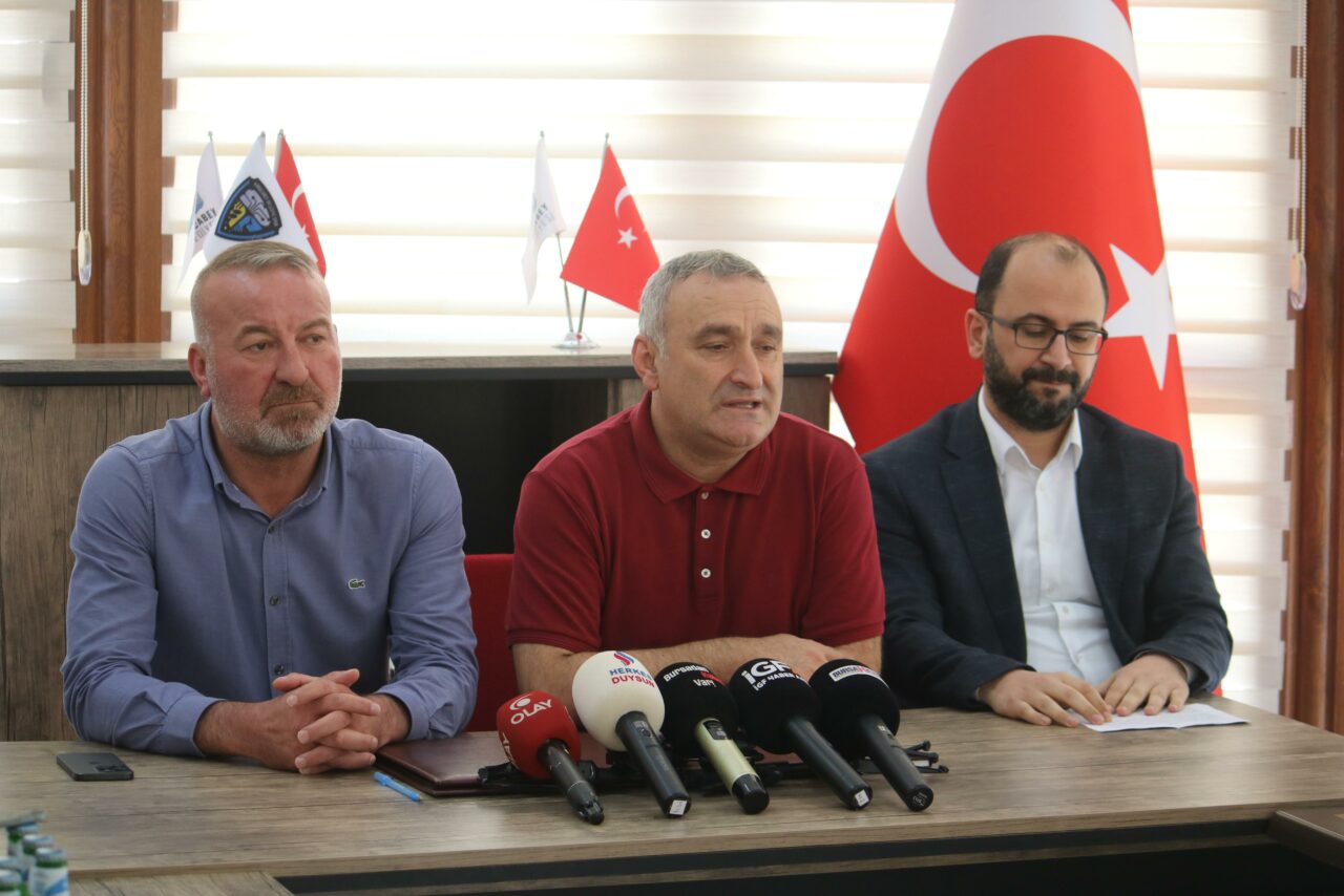 2.Lig'deki Bursa ekibi Karacabey Belediyespor'da işlem tamam 2 WhatsApp Image 2024 07 02 at 13.47.16