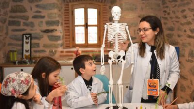 Molla Yegân Çocuk Üniversitesi’nde dersler başladı