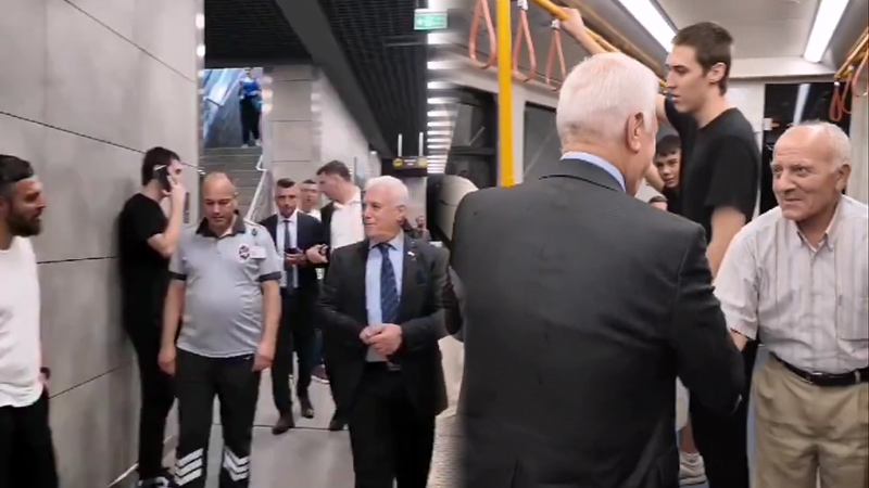 Başkan Bozbey, Bursa metrosunda