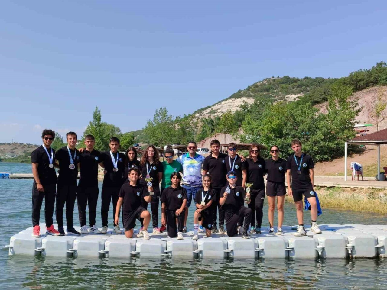 Bursa Büyükşehirli kanoculardan 3 madalya