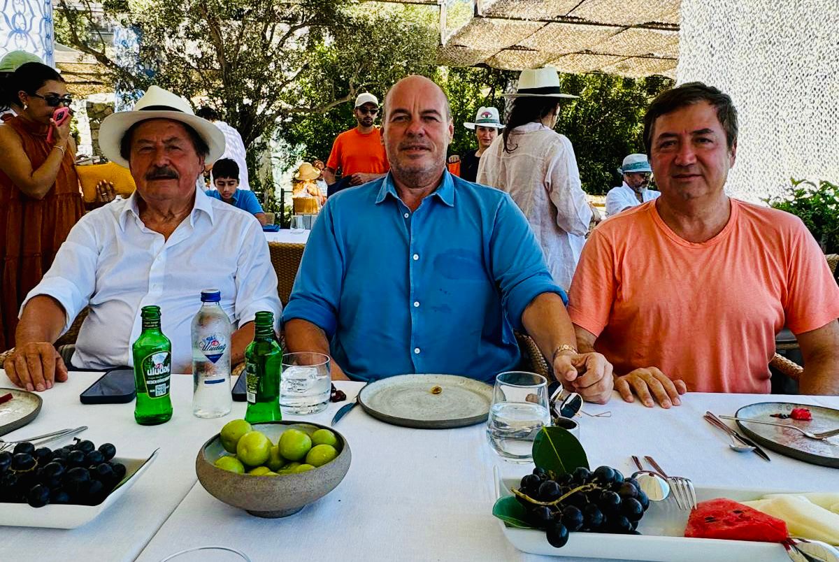 Bursaspor’un efsane başkanları Bodrum’da buluştu