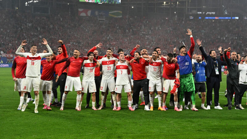 EURO 2024’te yeni bir tarih yazma günü! İşte Bursa’da dev ekran kurulacak yerler… Almanya'da tarih yazan A Milli Takımımız, EURO 2024 çeyrek finalinde