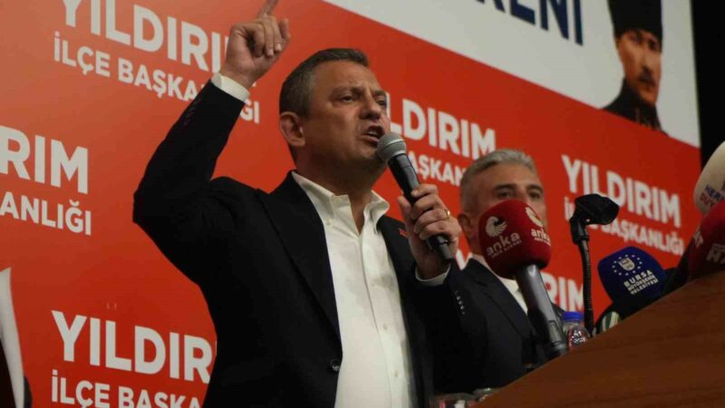 CHP Genel Başkanı Özel Bursa’da konuştu: ‘Bursa’yı kazandıran birinci parti oluyor’ Cumhuriyet Halk Partisi (CHP) Genel Başkanı Özgür Özel, son seçimlerden