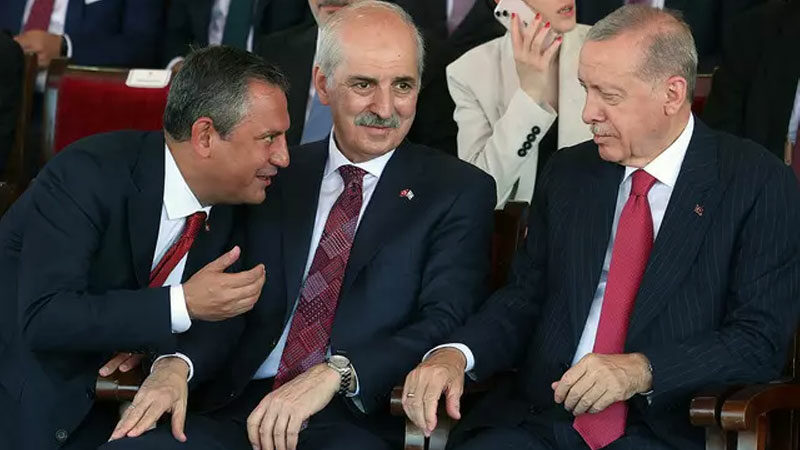 KKTC’de Erdoğan ve Özel’den dikkat çeken sohbet! CHP ile AK Parti arasından normalleşme sürecinin ardından sert açıklamaların