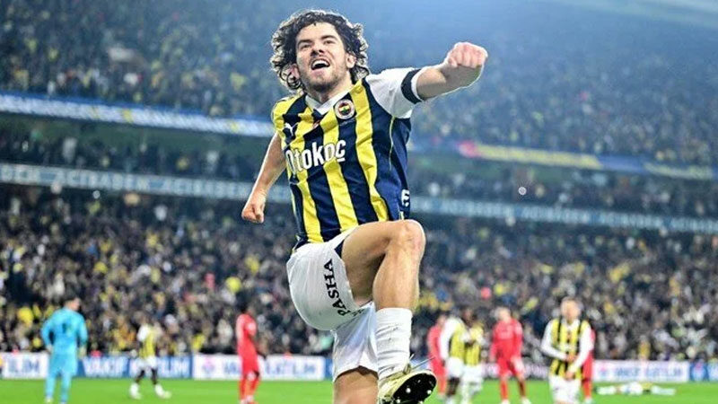 İngiltere’den Ferdi Kadıoğlu için rekor teklif Fenerbahçe ve Milli Takım'ın yıldızı Ferdi Kadıoğlu için Premier Lig