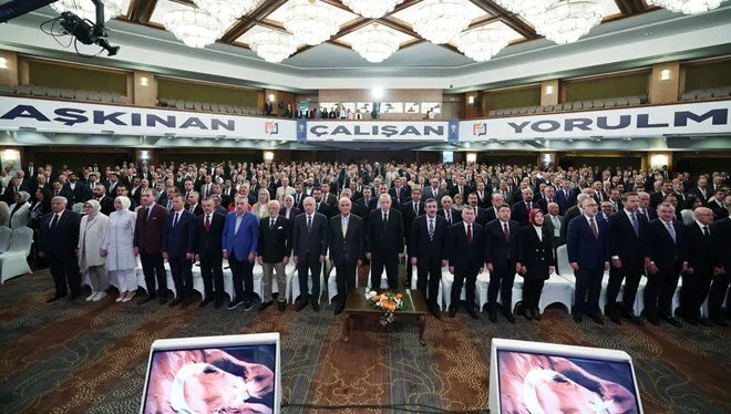 AK Parti’nin kampı sona erdi AK Parti’nin kampı sona erdi