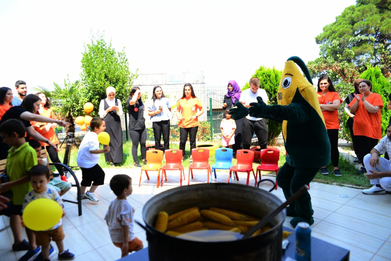 Koca yürekli ‘mısır adam’ Bursa’da! Koca yürekli ‘mısır adam’ Bursa’da!