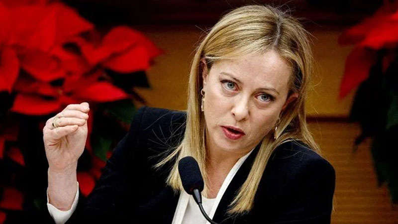 Meloni’nin boyuyla alay eden gazeteciye ceza!