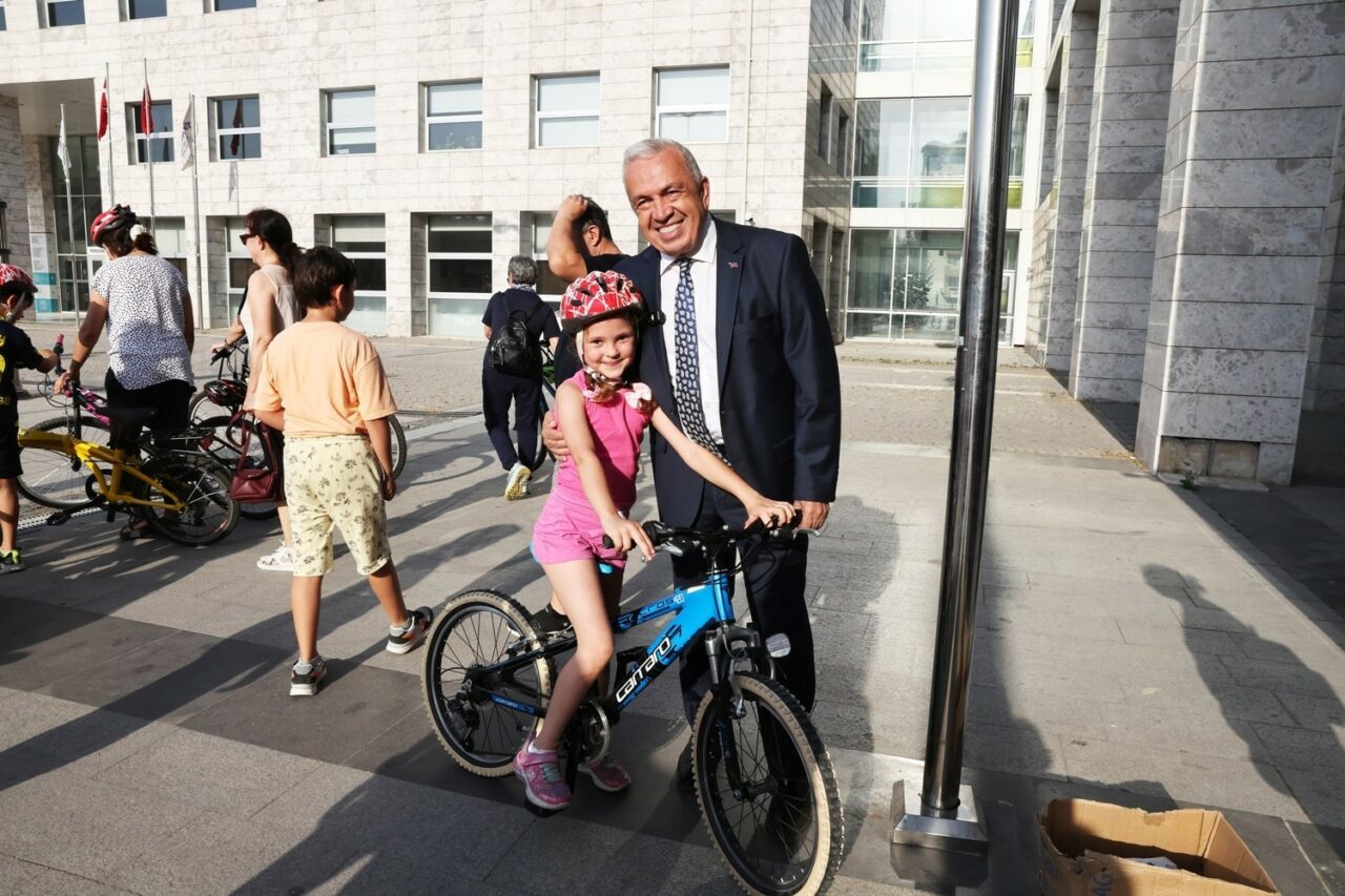 Nilüfer’de bisiklet kullanımı daha da artacak Nilüfer’de bisiklet kullanımı daha da artacak