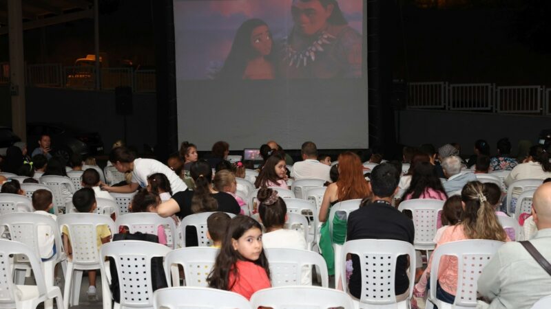 Nilüfer Belediyesi, 1-29 Ağustos tarihleri arasında 25 mahallede çocukları açık