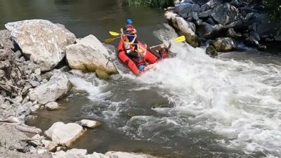 Bursa’da dağcılar nefes kesti! Rafting heyecanı böyle yaşandı