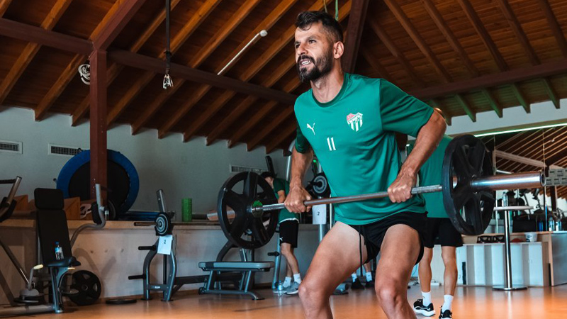 Bursaspor kuvvet depoladı