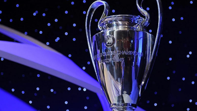 Şampiyonlar Ligi’nde kuralar çekildi! UEFA Şampiyonlar Ligi 2024-25 sezonunda 3. eleme turu kuraları çekildi.