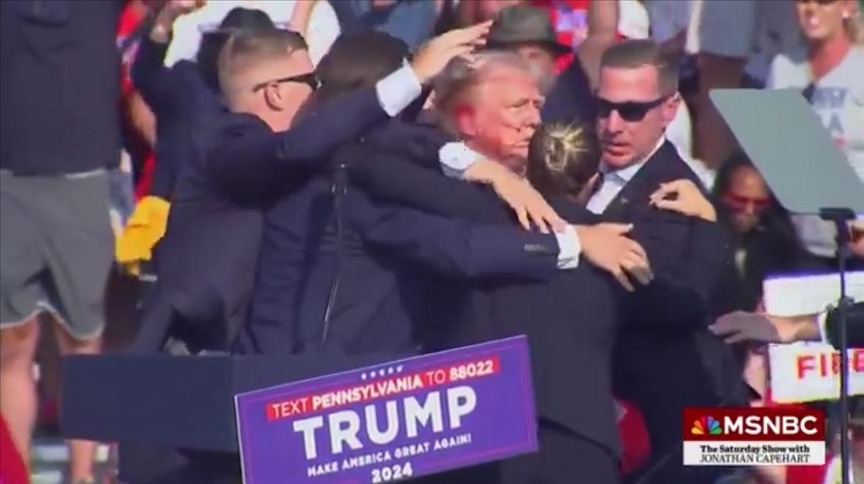 Trump’a silahlı saldırı