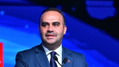 Bakan’dan dikkat çeken açıklama: Otomotivde yeni yatırım için imza yakın