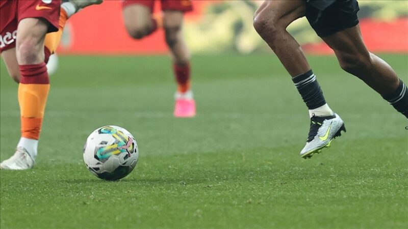 Galatasaray ile Beşiktaş arasındaki Turkcell Süper Kupa müsabakası Atatürk Olimpiyat