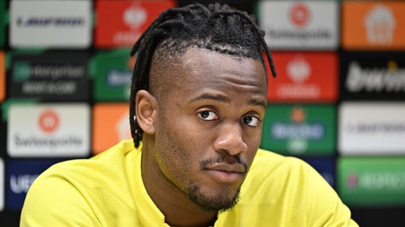 Beşiktaş ve Fenerbahçe'nin ardından bu kez Galatasaray'ın yolunu tutan Michy