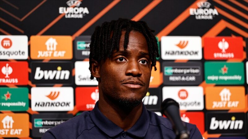 Galatasaray, Belçikalı futbolcu Michy Batshuayi'yi kadrosuna kattı.