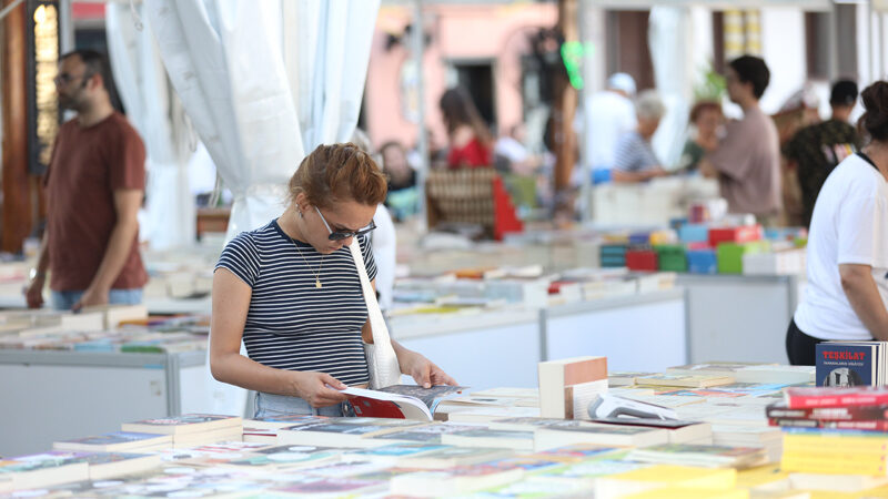 6. Mudanya Kitap Fuarı’na tam not Mudanya Belediyesi tarafından ekonomik krizin gölgesinde gerçekleştirilen 6. Mudanya Kitap