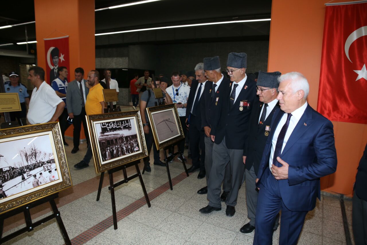 Bursa’da ‘Hepimizin Zaferi’ fotoğraf sergisi 4 34603 MTY2ZDFjYz 1